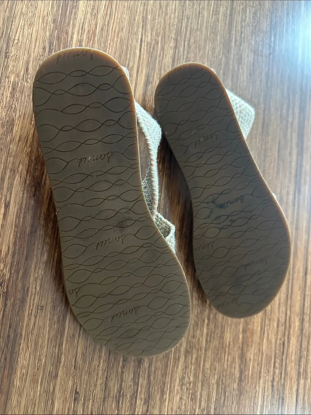 Sanuk Beige Woven Crisscross Sandals with toe loop